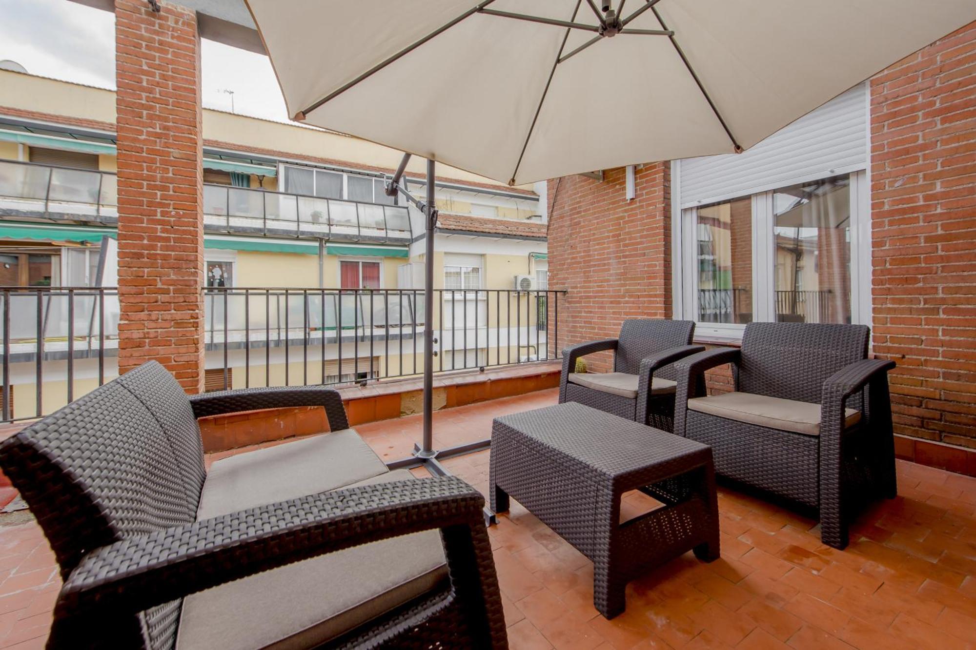 Atico X9 Pax Con Gran Terraza En El La Latina Apartment Madrid Exterior photo